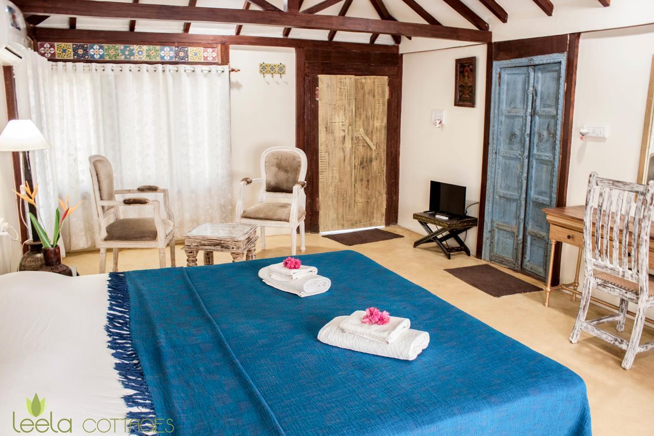 Leela Cottages Morjim Bagian luar foto