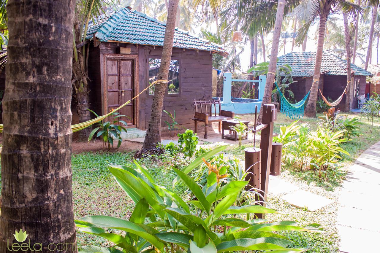 Leela Cottages Morjim Bagian luar foto