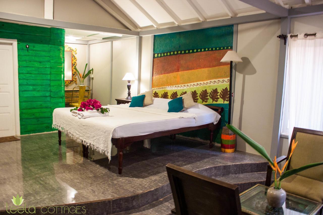 Leela Cottages Morjim Bagian luar foto