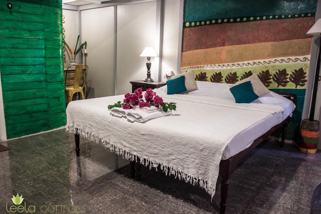 Leela Cottages Morjim Bagian luar foto