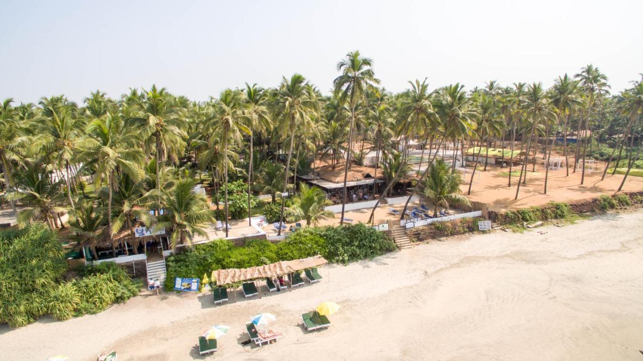 Leela Cottages Morjim Bagian luar foto